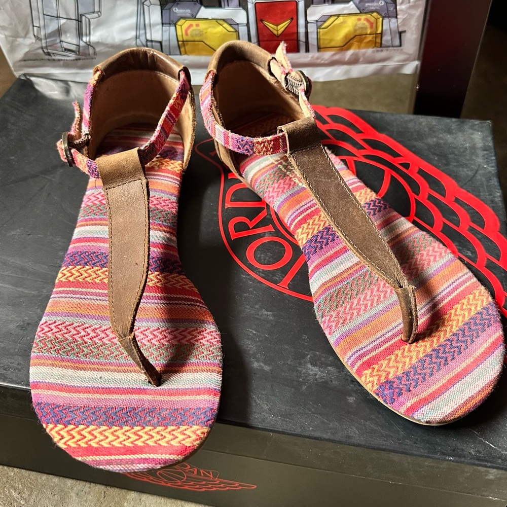 TOMS flat sandals